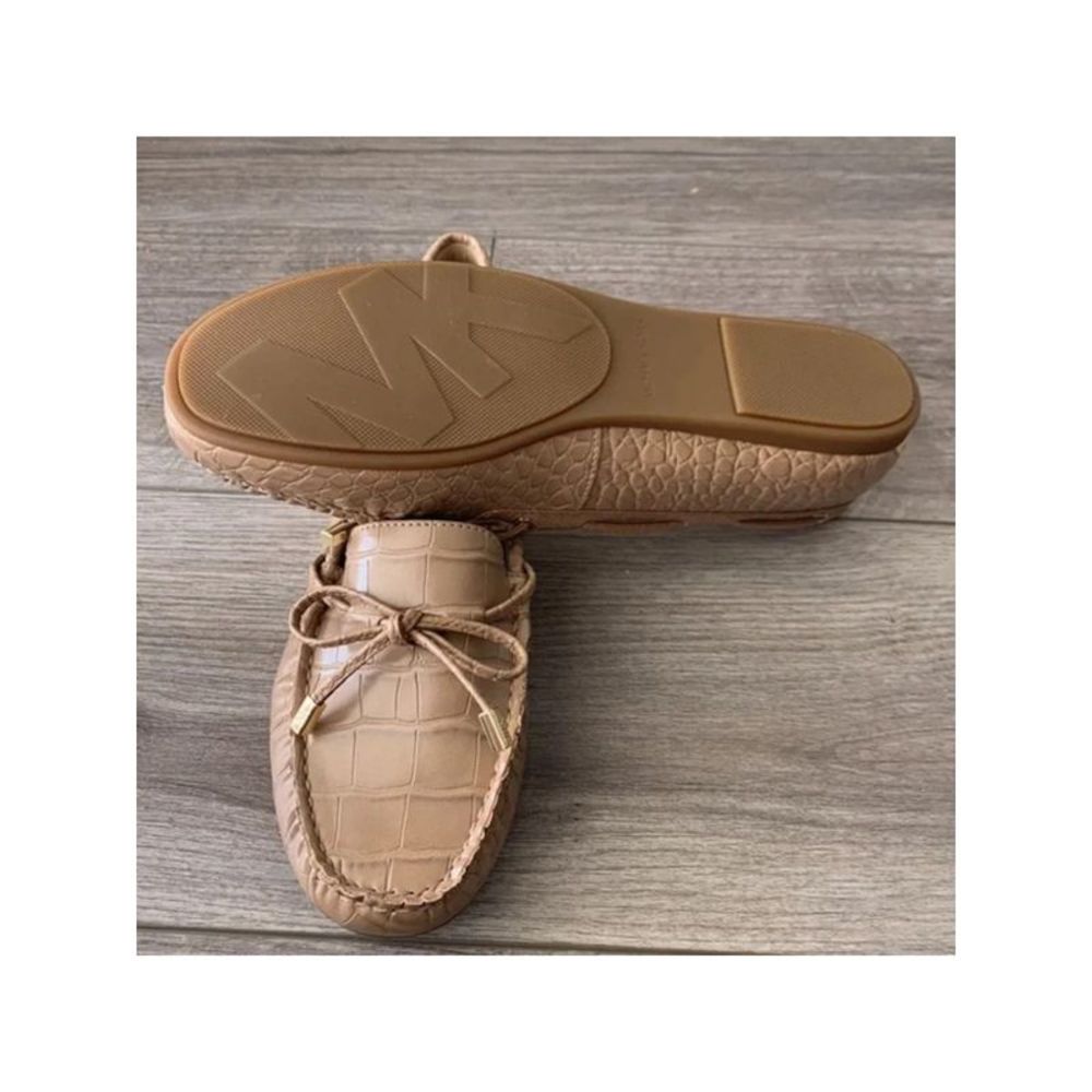 MICHAEL KORS Womens Beige Crocodile Sutton Round Toe Slip On Moccasins 8.5 M - Picture 4 of 4